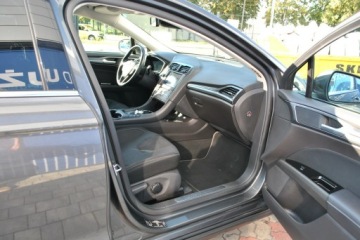 Ford Mondeo V Liftback Facelifting 2.0 EcoBlue 190KM 2021 Ford Mondeo Liftback Titanium 2,0EcoBlue 190KM A8, zdjęcie 23