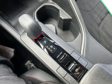 Toyota C-HR II SUV Plug-In 2.0 Hybrid Dynamic Force Plug-in  223KM 2024 Toyota C-HR 2.0 PHEV GR Sport Toyota C-HR NG 2.0 P, zdjęcie 24