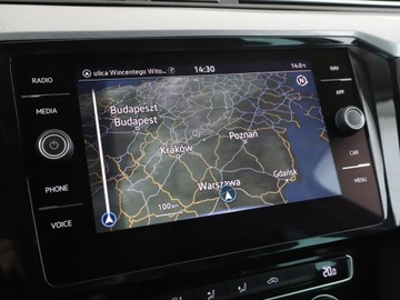 Volkswagen Passat B8 Variant Facelifting 2.0 TDI SCR 150KM 2020 Volkswagen Passat DSG full LED navi klima auto (3, zdjęcie 24
