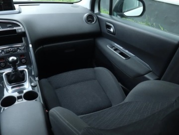 Peugeot 3008 I Crossover Facelifting 1.6 BlueHDi 120KM 2016 Peugeot 3008 1.6 BlueHDi, Salon Polska, zdjęcie 7