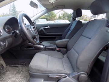 Audi A3 8P Hatchback 3d 2.0 FSI 150KM 2004 Audi A3 3-drzwiowe BIALOLEKA 2.0 Benzyna (150 KM) AUTOMAT, 2004r. KOMIS, zdjęcie 6