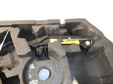 ВСТАВКА ЗАПАСНОГО КОЛЕСА AUDI SKODA VW 8P0012109G