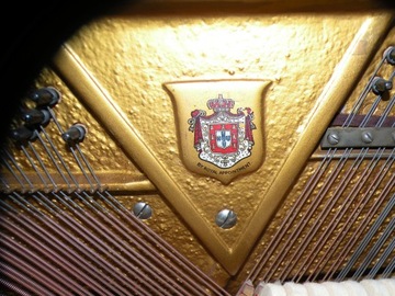 CHALLEN LONDON ПИАНО стилизованное