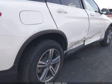 Mercedes GLC C254/X254 2022 Mercedes-Benz GLC 300 suv 2.0 Benzyna 255KM, zdjęcie 9