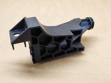 ЛЕВАЯ РУЧКА ДЛЯ КРЕПЛЕНИЯ РАДИАТОРОВ VOLVO XC40