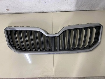 SKODA YETI LIFT 13- GRIL ATRAPAZDERZAKA PRZÓD 5L0853668B