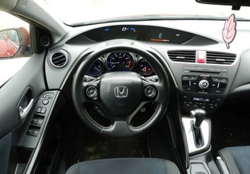 Honda Civic IX Hatchback 5d 1.8 i-VTEC 142KM 2014 Honda Civic sliczna zadbana 1,8 AUTOMAT 1wlascicielka 1.8 Benzyna 142KM, zdjęcie 6