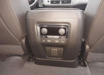 Chevrolet Suburban GMT900 2021 Chevrolet Suburban 2021r., 4WD RST, 5.3L, od ubezpieczalni 5.3 Benzyna, zdjęcie 12