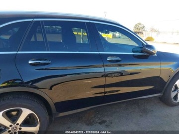 Mercedes GLC C253 2021 Mercedes-Benz GLC 300 4Matic 2021 2.0l 2.0 Benzyna 255KM, zdjęcie 1