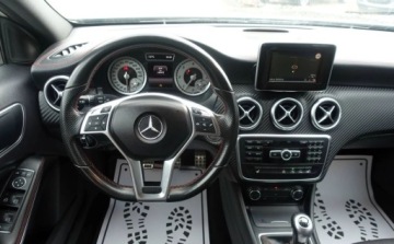 Mercedes Klasa A W176 Hatchback 5d Facelifting 200 d 136KM 2015 Mercedes-Benz Klasa A 200CDI 136KM AMG Line Niski przebieg Biksenon Skora, zdjęcie 10