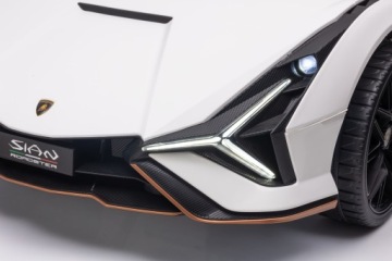 Lamborghini SIAN Белый автомобиль