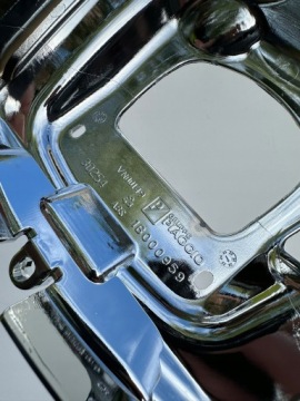 Vespa GTS хромированная рамка под задний фонарь 2014-2017 НОВИНКА