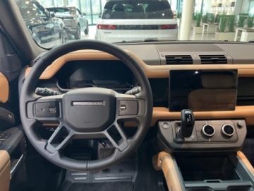 Land Rover Defender IV (L663) Hard Top 90 3.0D R6 250KM 2025 Defender 110 D250 X-Dynamic HSE 3.0 (250KM) 2025, zdjęcie 5