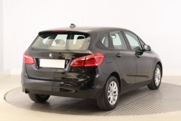 BMW Seria 2 F22-F23-F45-F46 Gran Tourer 218i 136KM 2017 BMW 2 Active Tourer 218i Active Tourer, Navi, zdjęcie 4