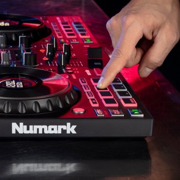 DJ-КОНТРОЛЛЕР NUMARK MIXTRACK PLATINUM FX