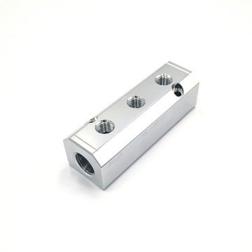 Rozdzielacz pneumatyczny 2 x 1/2, 3 x 1/4 listwa