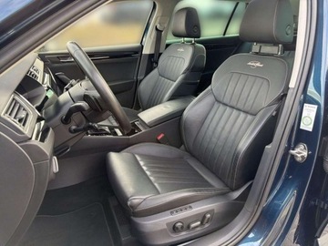 Skoda Superb III Kombi Plug-In Hybrid 1.4 TSI Plug-In-Hybrid 218KM 2022 Skoda Superb LK Matrix Hak Tempomat ACC Kessy ASO Panorama FV23, zdjęcie 10