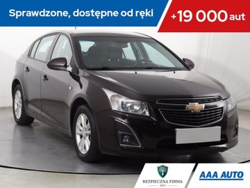 Chevrolet Cruze Hatchback 5d 1.8 16V DOHC 141KM 2013 Chevrolet Cruze 1.8 i 16V, Salon Polska
