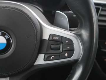 BMW Seria 5 G30-G31 Limuzyna 520d 190KM 2017 BMW 5 520d, Salon Polska, Serwis ASO, 187 KM, zdjęcie 17