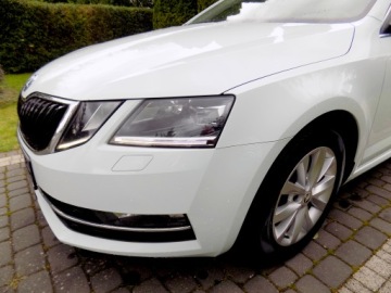 Skoda Octavia III Kombi Facelifting 2.0 TDI 150KM 2019 SKODA OCTAVIA 2,0 TDI 150 KM BEZWYPADKOWY LED DSG, zdjęcie 3