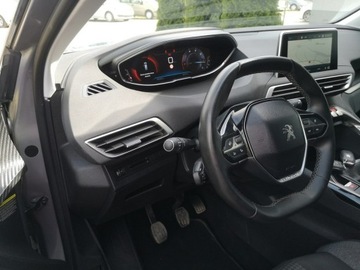 Peugeot 5008 II Crossover 1.5 BlueHDI 130KM 2018 Peugeot 5008 1,5 HDI 130KM Klimatr Navi Kamera, zdjęcie 11