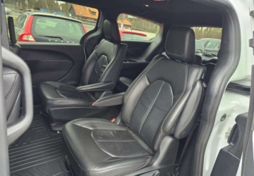 Chrysler Pacifica II 3.6 V6 Hybrid 264KM 2022 Chrysler Pacifica 3.6 eHybrid Touring L/S Skóry Kamery 360 Monitory FV 23%, zdjęcie 31