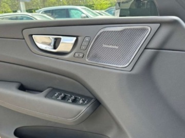 Volvo XC60 II 2026 VOLVO XC60 B5 AWD Ultra Dark Suv 2.0 (264KM) 2026, zdjęcie 4