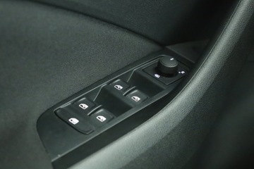 Skoda Kamiq Crossover Facelifting 1.0 TSI 115KM 2024 Skoda Kamiq 1.0 TSI, 1. Właściciel, Serwis ASO, zdjęcie 14