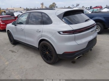 Porsche Cayenne III 2024 Porsche Cayenne 2024. 3.0 Benzyna 348KM, zdjęcie 2
