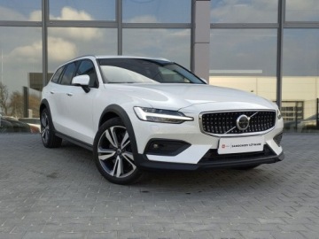 Volvo 2024 Volvo V60 Cross Country Plus B5 B AWD automat 250KM - FV23, GWARANCJA 2.0, zdjęcie 7