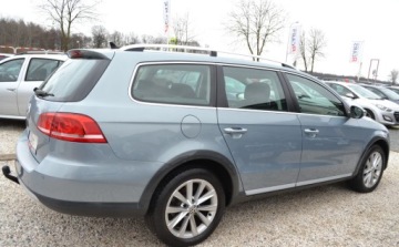 Volkswagen Passat B7 Variant 2.0 TDI CR DPF BlueMotion 140KM 2013 Volkswagen Passat Alltrack 2.0 tdi - bezwypadkowy - zadbany - oplacony - b, zdjęcie 13
