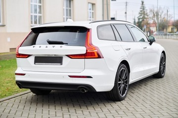 Volvo V60 II  2022 V60 __SUPER PEDANTYCZNY STAN__KUBEŁKOWE FOTELE, zdjęcie 12