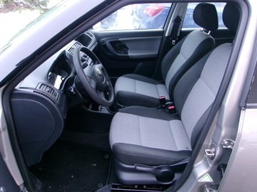 Skoda Fabia II 2010 Skoda FABIA II 1.2 Serwisowana, zdjęcie 4