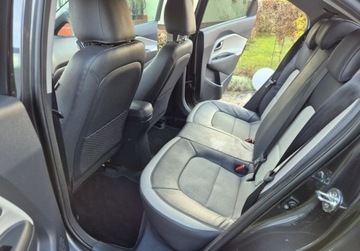 Kia Rio III Hatchback 5d Facelifting 1.4 DOHC CVVT 109KM 2015 Kia Rio 1,4 109KM Climatronic KeyLess Navi Kamera Bezwypadkowy 1.4, zdjęcie 22