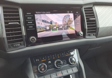 Skoda Kodiaq I SUV Facelifting 1.5 TSI 150KM 2023 Skoda Kodiaq STYLE 1.5 TSI 150KM DSG Kamera Navi 3 Strefy klimatyzacji Sal, zdjęcie 20