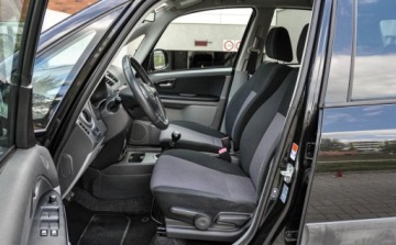Suzuki SX4 I Hatchback 1.6 i 16V VVT 107KM 2007 Suzuki SX4 1,6 Bezwypadkowy 156 tys. km 1.6 Benzyna 107KM, zdjęcie 6