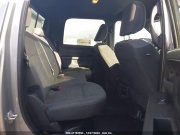  RAM 1500 2022 Ram 2500 Tradesman 4x4 Crew Cab 64 Box 6.4 Benzyna 410KM, zdjęcie 11