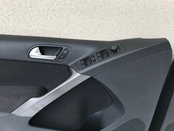 ОБИВКА БОКОВИН ДВЕРЕЙ VW TIGUAN 5N EUROPA КОМПЛЕКТ