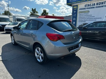 Opel Astra J Hatchback 5d 1.4 Turbo ECOTEC 140KM 2012 Opel Astra 1.4-140KM Nowy silnik świeżo, zdjęcie 3