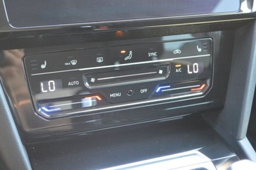 Volkswagen Arteon Fastback Facelifting 2.0 TSI 190KM 2022 Volkswagen Arteon 2.0TSI 190KM,ELEGANCE,DSG,Salon PL, Serwis ASO, 1 wlasci, zdjęcie 19