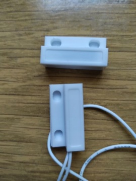 Магнитный герконовый извещатель открытия MC-38 NO