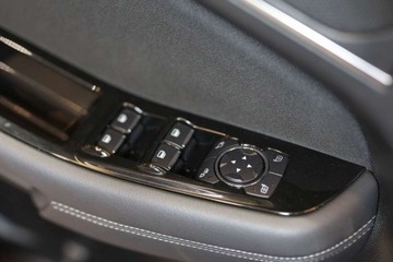 Ford S-Max II Van Facelifting 2.0 EcoBlue 150KM 2020 Ford S-Max 2.0 EcoBlue Titanium 2.0 Diesel 150KM, zdjęcie 10