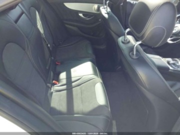 Mercedes Klasa C W205 2017 Mercedes-Benz Klasa C 63 AMG 2017 4.0 Benzyna 469KM, zdjęcie 12
