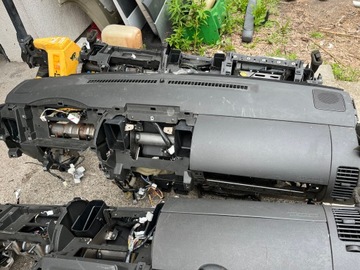 NISSAN NAVARA D40 DESKA KONZOLA RADIÁTOR STOJAN ULOŽENÍ