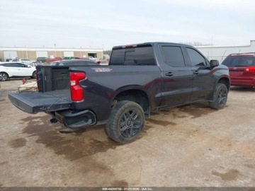 Chevrolet Silverado II 2023 Chevrolet Silverado Short Bed Lt Trail Boss 2023 5.3 Benzyna 355KM, zdjęcie 6