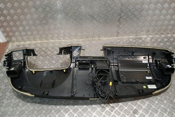 DESKA PŘÍSTROJOVÁ KOKPIT VOLVO V50 (MW) 10CB6D0150 2.4L DIESEL 132KW 2007