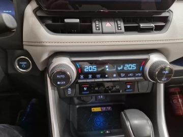 Toyota RAV4 V SUV Facelifting 2.5 Hybrid Dynamic Force 222KM 2024 Toyota RAV4 2.5 Hybrid Executive 4x4 V (2018-) 2.5, zdjęcie 17