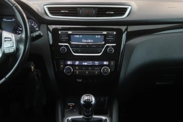 Nissan Qashqai II Crossover 1.2 DIG-T 115KM 2017 Nissan Qashqai 1.2 DIG-T, Salon Polska, Klima, zdjęcie 11