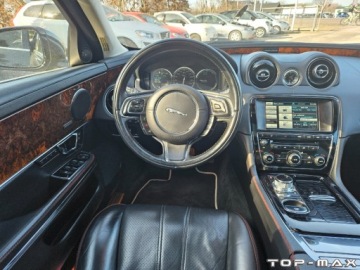 Jaguar XJ VII X351 Sedan SWB 3.0L V6D 600 275KM 2014 Jaguar XJ Piekny Full Wyposazenie 3.0 Diesel 275KM, zdjęcie 22