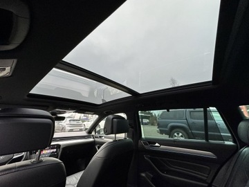 Volkswagen Passat B8 Variant Facelifting 2.0 TDI SCR 150KM 2023 Volkswagen Passat R-Line*DSG*Full Led*Panorama*, zdjęcie 29